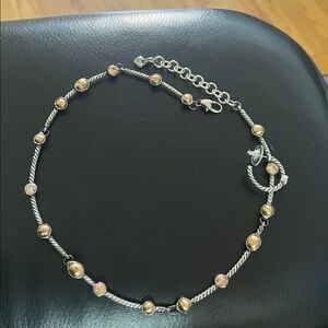 Elegant Two-Tone Necklace mont Carlo.
